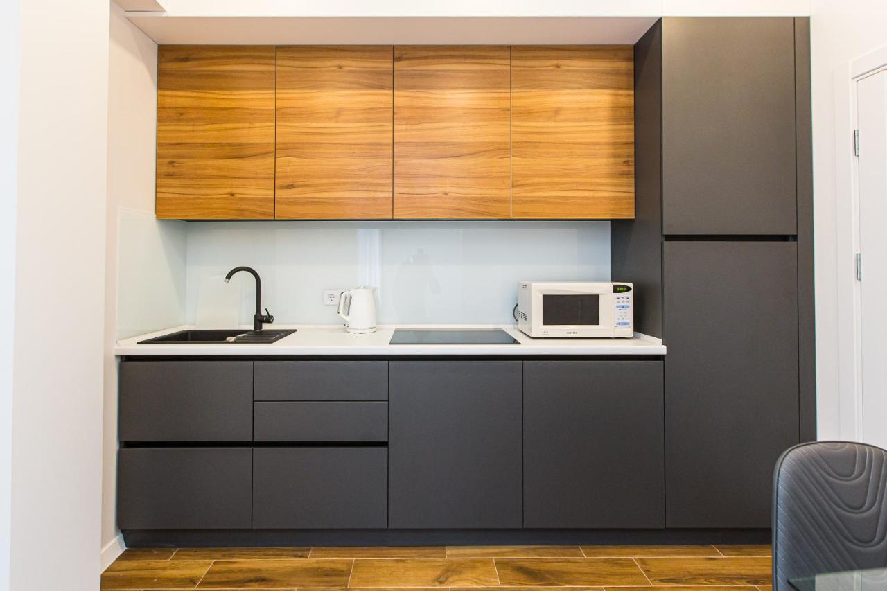 3 Vodna Apartment Lviv Eksteriør bilde