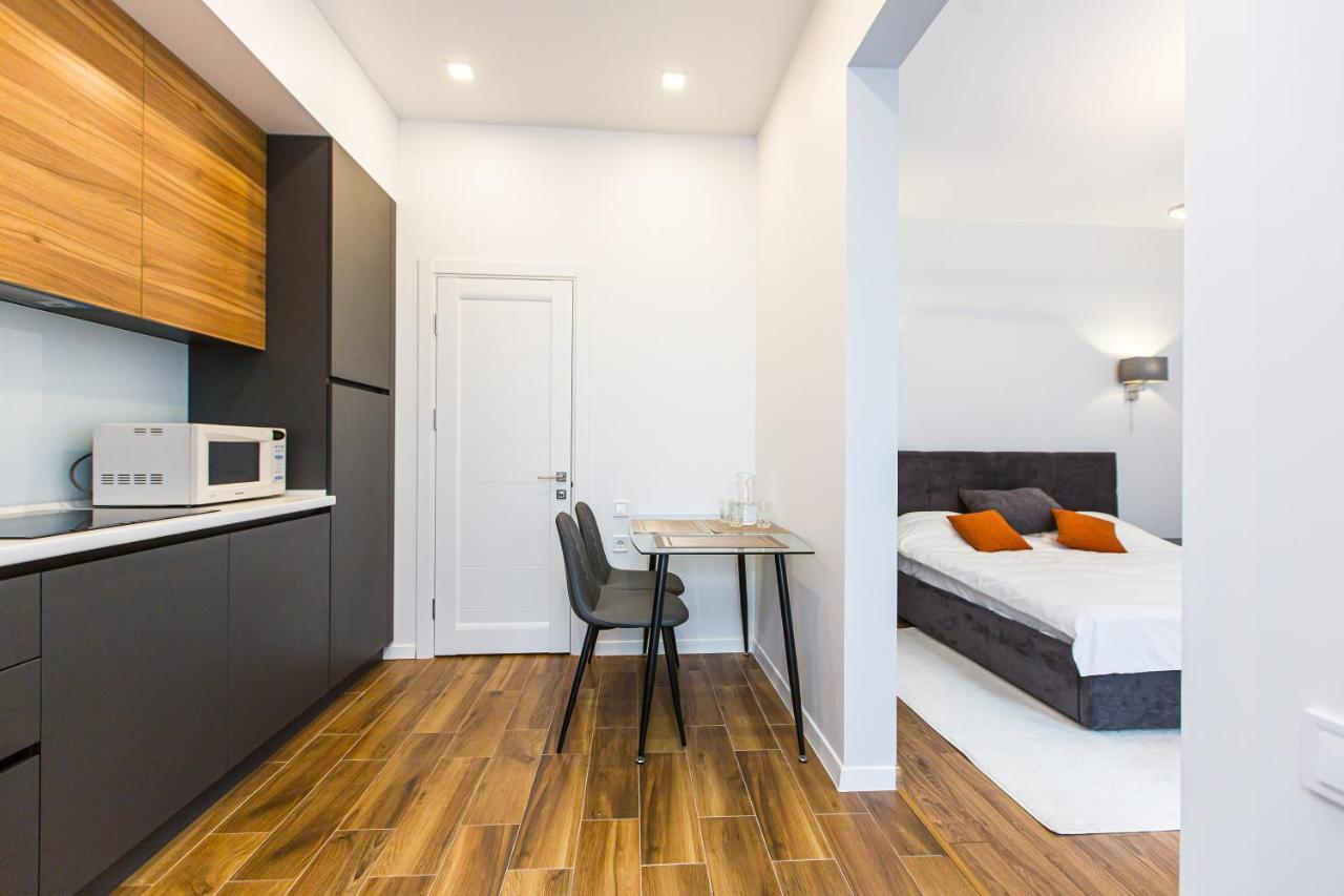 3 Vodna Apartment Lviv Eksteriør bilde