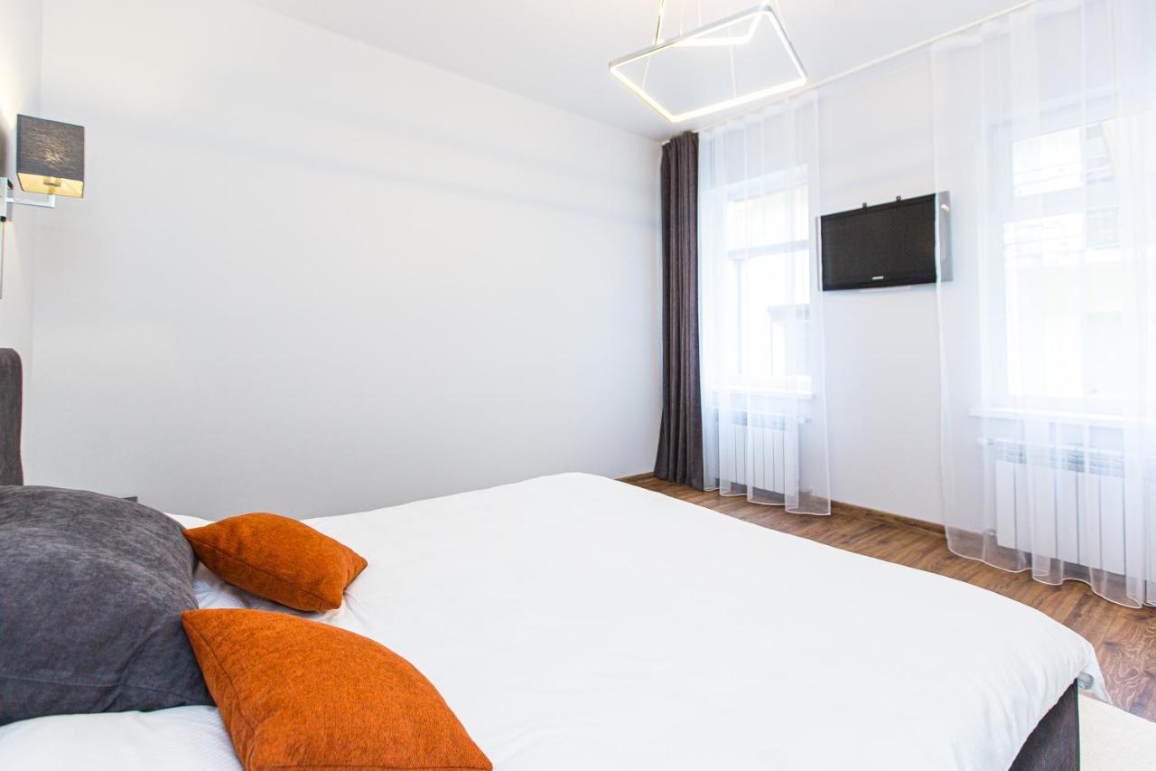 3 Vodna Apartment Lviv Eksteriør bilde