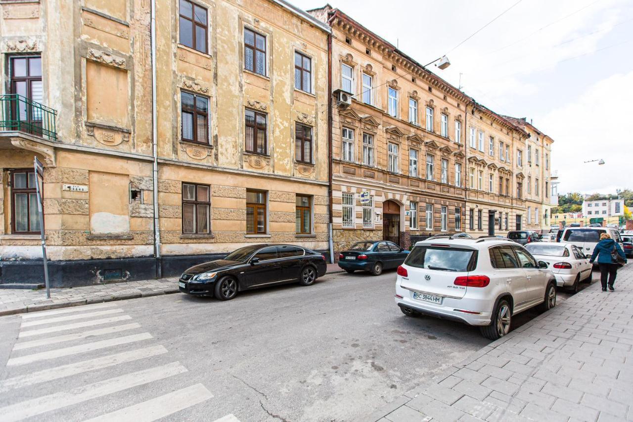 3 Vodna Apartment Lviv Eksteriør bilde