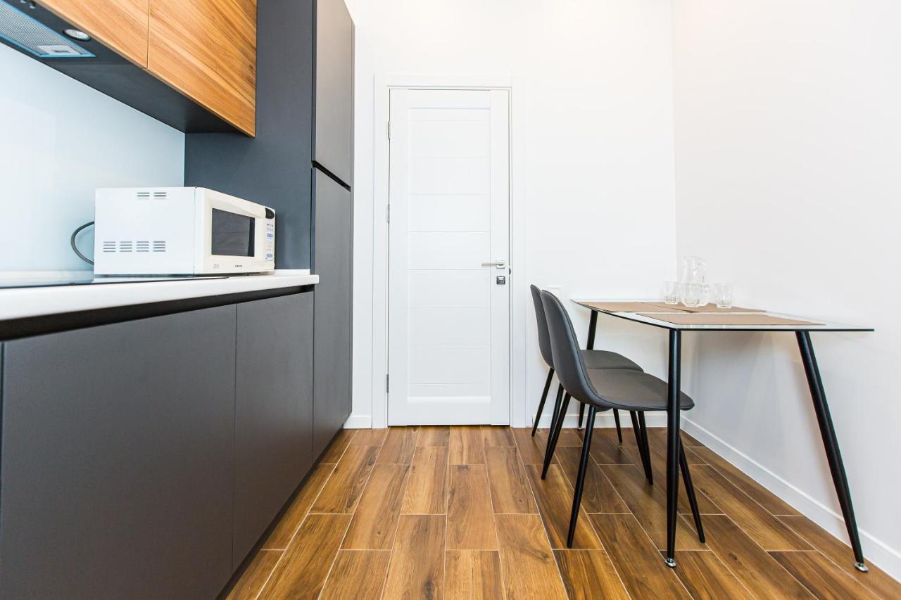 3 Vodna Apartment Lviv Eksteriør bilde
