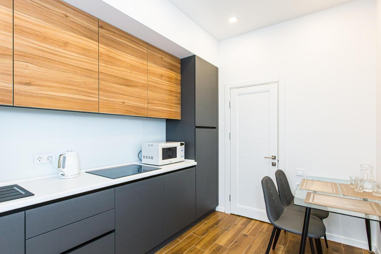 3 Vodna Apartment Lviv Eksteriør bilde