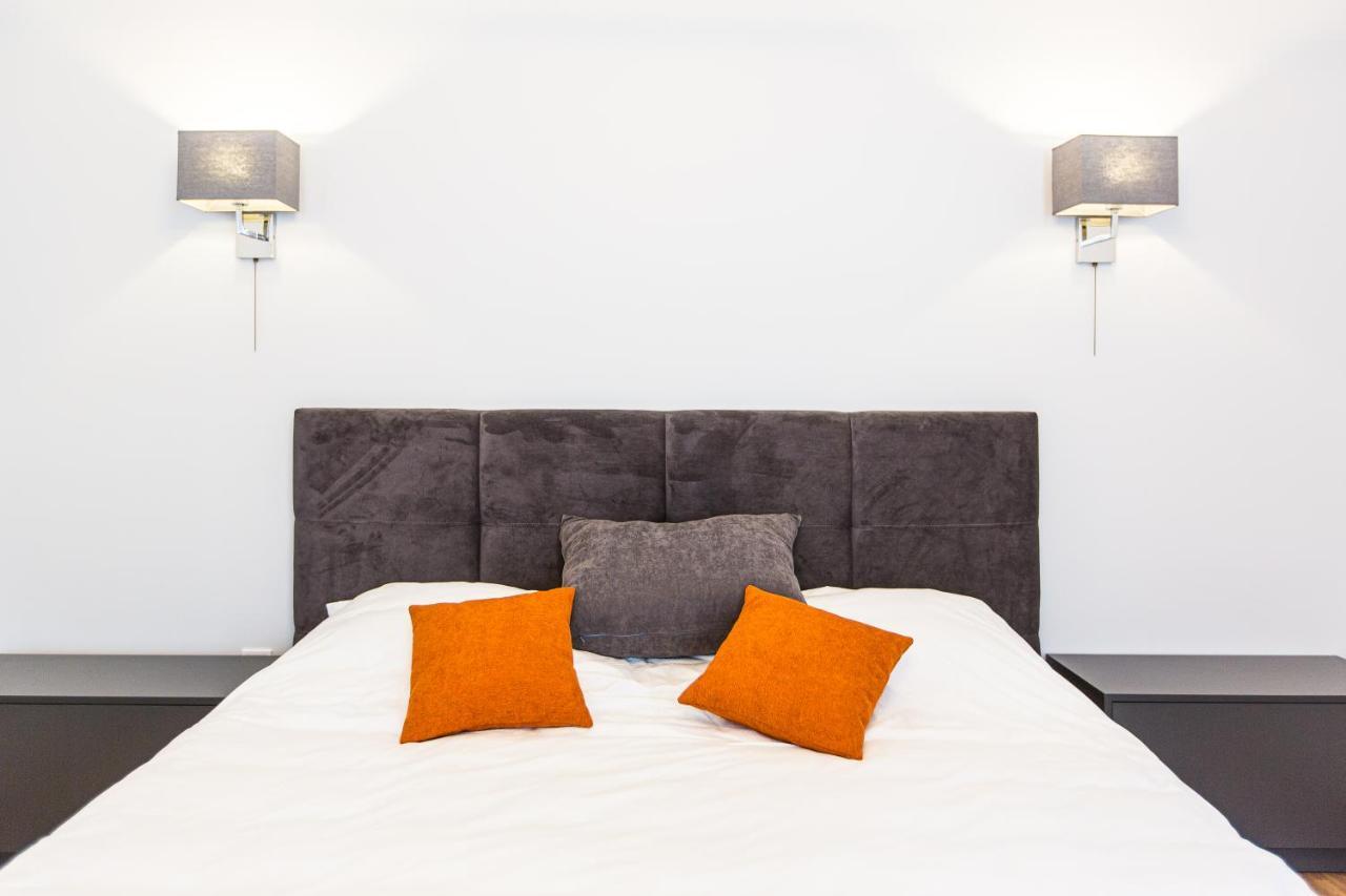 3 Vodna Apartment Lviv Eksteriør bilde