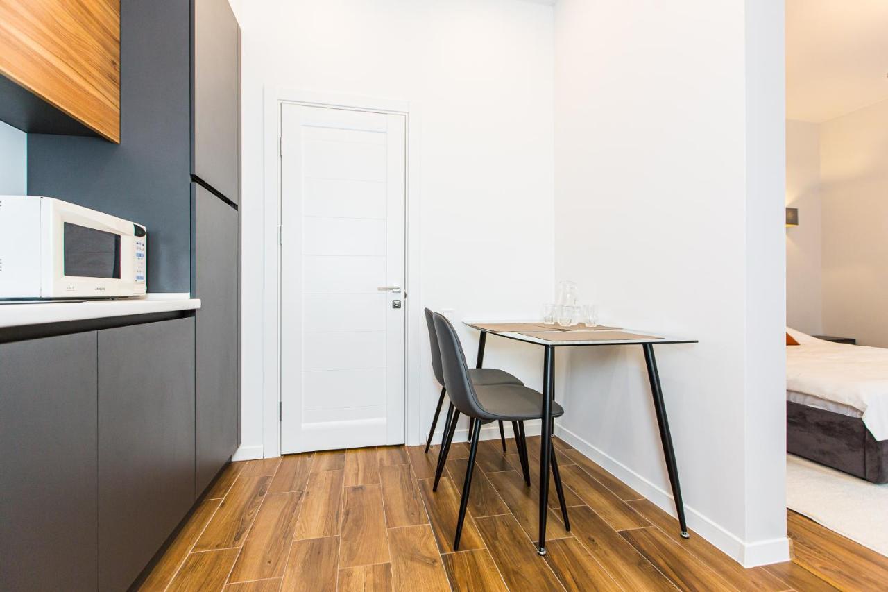 3 Vodna Apartment Lviv Eksteriør bilde